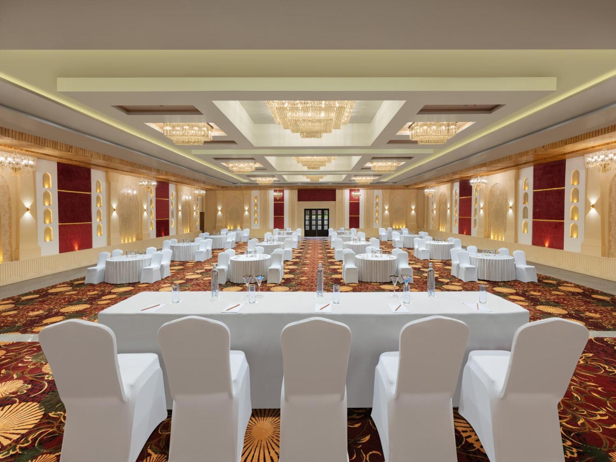Essentia Luxury Resort & Spa Udajpur Zewnętrze zdjęcie