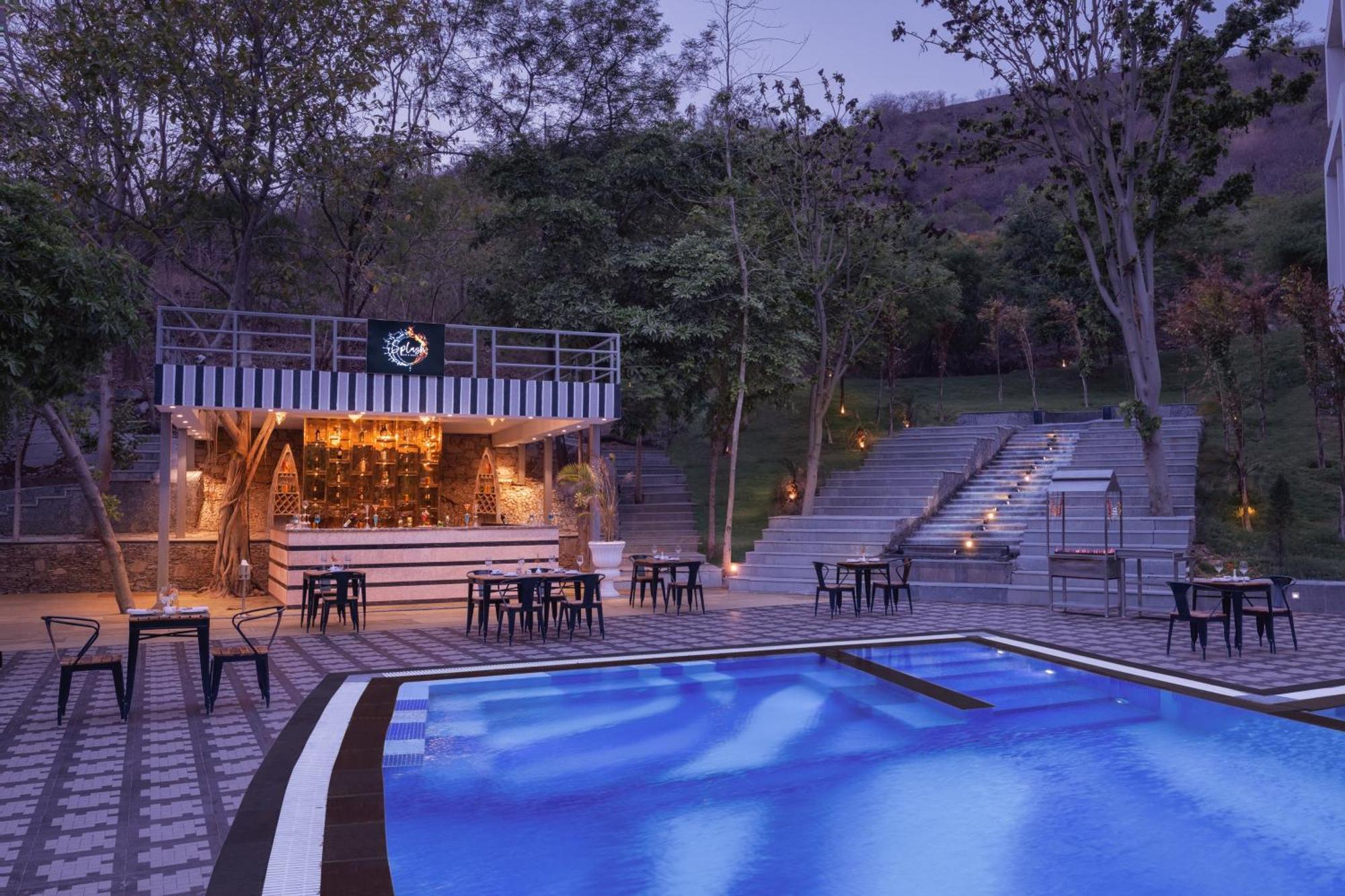 Essentia Luxury Resort & Spa Udajpur Zewnętrze zdjęcie